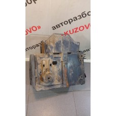 Крепление аккумулятора корпус Ford C-MAX 2003-2010 1253858