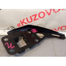 Кронштейн усилителя переднего бампера правый AUDI A6 [C6] 2004-2011 4F0805500B