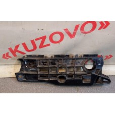 Кронштейн переднего бампера правый LEXUS ES 2012> 52145-33060