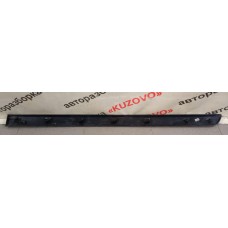 Молдинг передней левой двери RENAULT MEGANE II (2002-2009) 8200648661