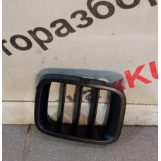 Решетка радиатора SUZUKI JIMNY FJ (1998>) 72112-81A00-5PK