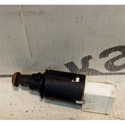 Датчик включения стопсигнала PEUGEOT 206 1998-2012 CITROEN C5 2001-2004 9643478880