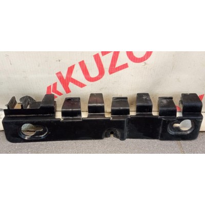 Кронштейн заднего бампера левый VAZ LADA LARGUS (2011>) 8450000393