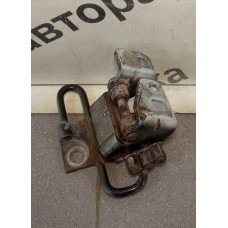 Петля дверная передняя левая VW GOLF V 2003-2009 1K0831411D