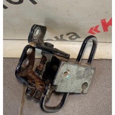 Петля дверная передняя левая VW GOLF V 2003-2009 1K0831411D