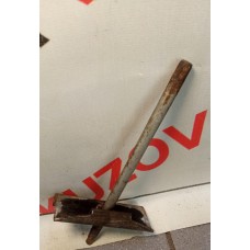 Крепление АКБ (корпус/подставка) Peugeot 206 1998-2012 1813C7