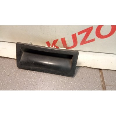 Кнопка открывания багажника VW TIGUAN (2007-2011)/GOLF V (2004-2009) 5N0827566T