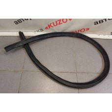 Уплотнитель капота CHEVROLET CRUZE (2009>) 96991919