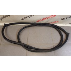 Уплотнитель двери проем ЗАДНЕЙ ЛЕВОЙ Nissan Tiida (C11) 2007-2014 82831ED500