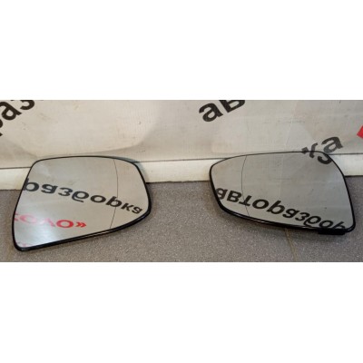 Зеркальный элемент правый Ford FOCUS II 2008-2011 212834346