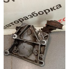 Кронштейн кондиционера Honda CR-V 1996-2002 38930-P7J-000