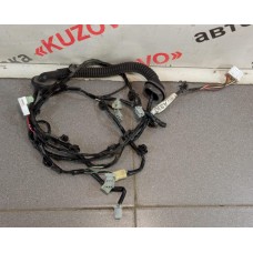Проводка (коса) НА ФОНАРИ ПОДСВЕТКИ НОМЕРА MITSUBISHI LANCER (CX,CY) (2007>) 8512A330