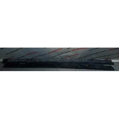 Накладка на порог (наружная) левая  Mazda Mazda 3 (BK) 2002-2009 BR5V51P50B96