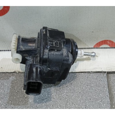 Моторчик корректора фары  Mazda Mazda 3 (BK) 2002-2009 8651000650