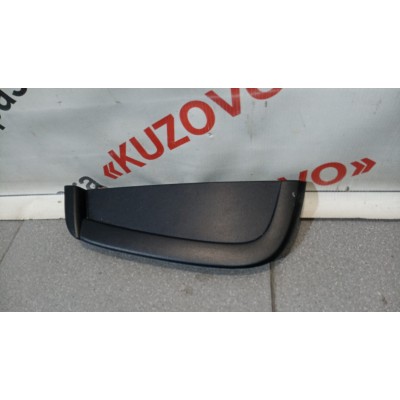 Накладка заднего крыла левого CHEVROLET CRUZE 2009> (УГОЛОК СТОЙКИ ХЭТЧБЕК) 95477387