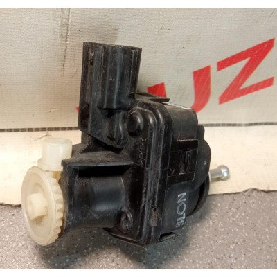Моторчик корректора фары Mazda Mazda 3 (BK) 2002-2009 BP5E510L0F