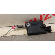 Активатор замка багажника Renault Duster 2010-2021 Logan II 2014-2022 Sandero 2014-2022 7700712901