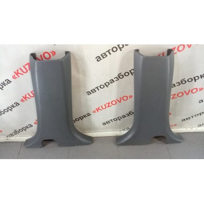 Обшивка стойки правая Honda CR-V 1996-2002 84121S10A0000