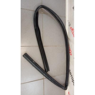 Уплотнитель стекла двери ПЕРЕДНЕГО ЛЕВОГО Chevrolet Aveo (T250/T255) 2005-2011 95980733