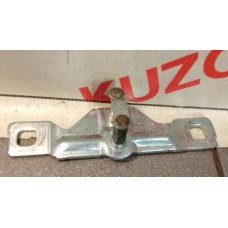 Ответная часть замка багажника SKODA FABIA (2007>) 8P4827507