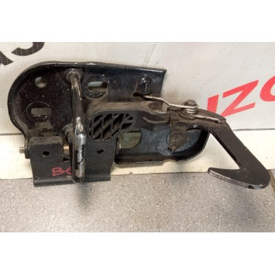 Крючок капота VW Passat [B6] 2005-2010 3C0823480