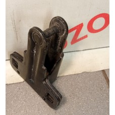 Ответная часть замка багажника нижний BMW X5 E53 51248408956 8408956