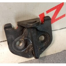 Ответная часть замка двери Ford Focus II 2005-2008 Kuga 2008-2012 3M51R21982BF 1356179