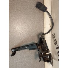Замок капота CHEVROLET CRUZE (2009>) (ЛЕВЫЙ РУЛЬ) 95463828