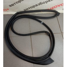 Уплотнитель двери ПЕРЕДНЕЙ ПРАВОЙ Hyundai Creta 2016-2021 82140-M0000