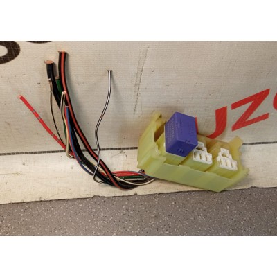Реле Toyota Corolla E15 2006-2013 28300-28010