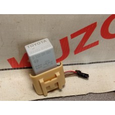 Реле включения света Toyota Corolla E11 1997-2001 90080-87019