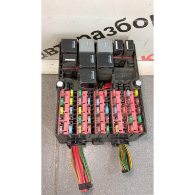 Блок предохранителей МОТОРНОГО ОТСЕКА FORD FUSION (2002-2012) 6N1T14401AGG