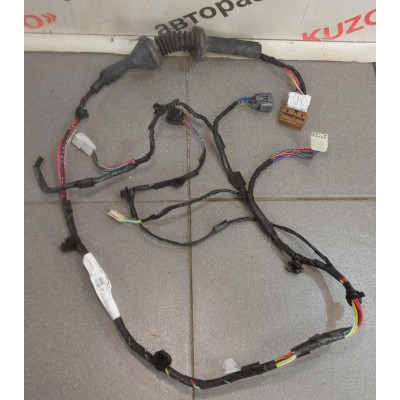 Проводка (коса) ПЕРЕДНЕЙ ПРАВОЙ ДВЕРИ Mitsubishi Lancer (CX,CY) 2007> 8512A559