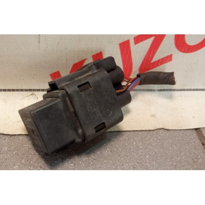 Реле ОБОГРЕВА ЛОБОВОГО СТЕКЛА VW PASSAT [B6] 2005-2010 3B0951253