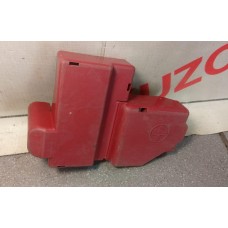 Крышка плюсовой клеммы LEXUS RX 350 (2016>) 82621-52130