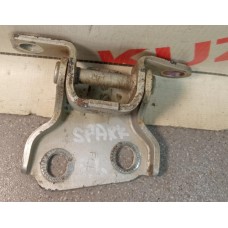 Петля двери передней левой нижняя Chevrolet Spark 2005-2010 96601236