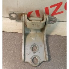Петля двери передней левой верхняя  Chevrolet Spark 2005-2010 96601222