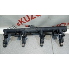 Рейка топливная (рампа) 01F003A Citroen C5 2001-2004  406 1999-2004;C4 2005-2011;Xsara 2000-2005;C5 2004-2008;C8 2002-2014;807 2002-2012;806 1994-2002;407 2004-2010;307 2001-2008;206 1998-2012;Xsara Picasso 1999-2010;607 2000-2010;C5 2001-2004 9628084680 