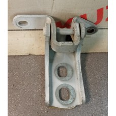 Петля двери НИЖНЯЯ ЛЕВАЯ = ВЕРХНЯЯ ПРАВАЯ Opel Astra J 2010-2017 13501718 130086 0130086 13335485 130101
