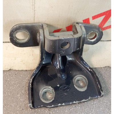 Петля двери передней правой нижняя HYUNDAI GETZ (2002>) 79325-1C000