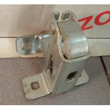 Петля двери багажника нижняя  VAZ Lada Largus 2012> 6001548848