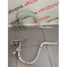 Петля крышки багажника  ПРАВАЯ Kia Spectra 2001-2011 Sephia/Shuma 1996-2001  0K2A152720