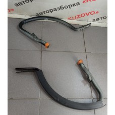 Петля крышки багажника левая Peugeot 206 1998-2012 8613G1