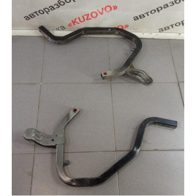 Петля крышки багажника ЛЕВАЯ Renault Logan 2005-2014 6001546879
