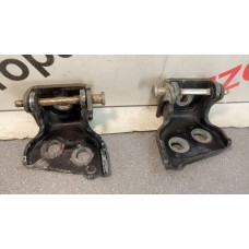 Петля двери передней левой нижняя Citroen C5 2001-2004 9035J7