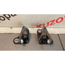 Петля двери передней левой нижняя Mercedes Benz W220 1998-2005 2207200737