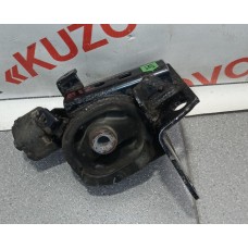 Опора КПП левая  TOYOTA COROLLA E12 (2001-2006)  12372-21070 1237221070