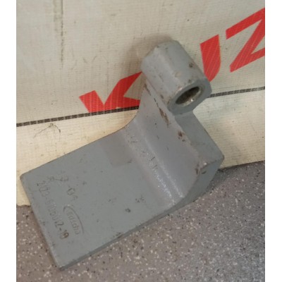 Петля двери передняя правая нижняя VAZ CHEVROLET NIVA 2002-2020 2123610601210