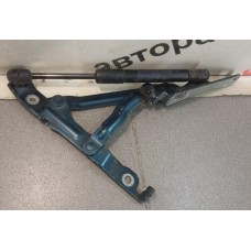 Петля крышки багажника левая Mazda Mazda 3 (BK) 2002-2009 BN8V52720C