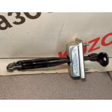 Ограничитель двери ПЕРЕДНИЙ CHEVROLET CRUZE (2009>)  5173991 13255727 95103842